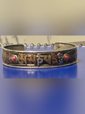 Tibetan-Style Silver Tone Mantra Cuff Bracelet with Red Stone Accents